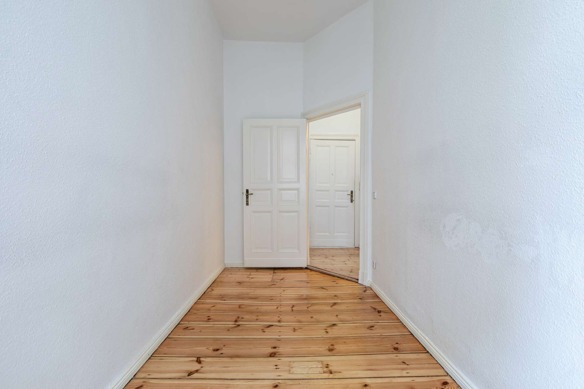 Schlafzimmer Blick zum Flur