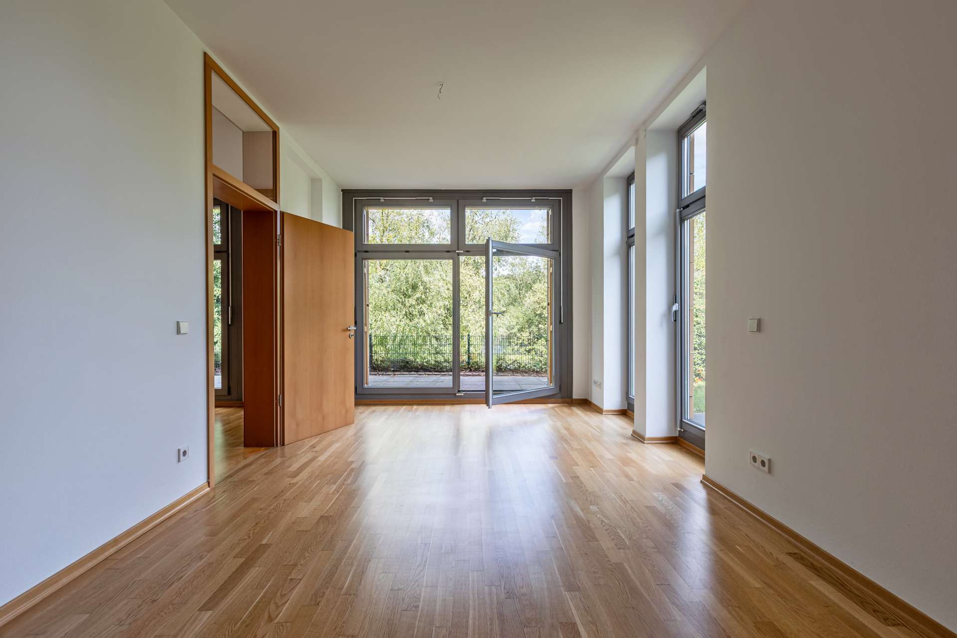 Erstes Schlafzimmer
