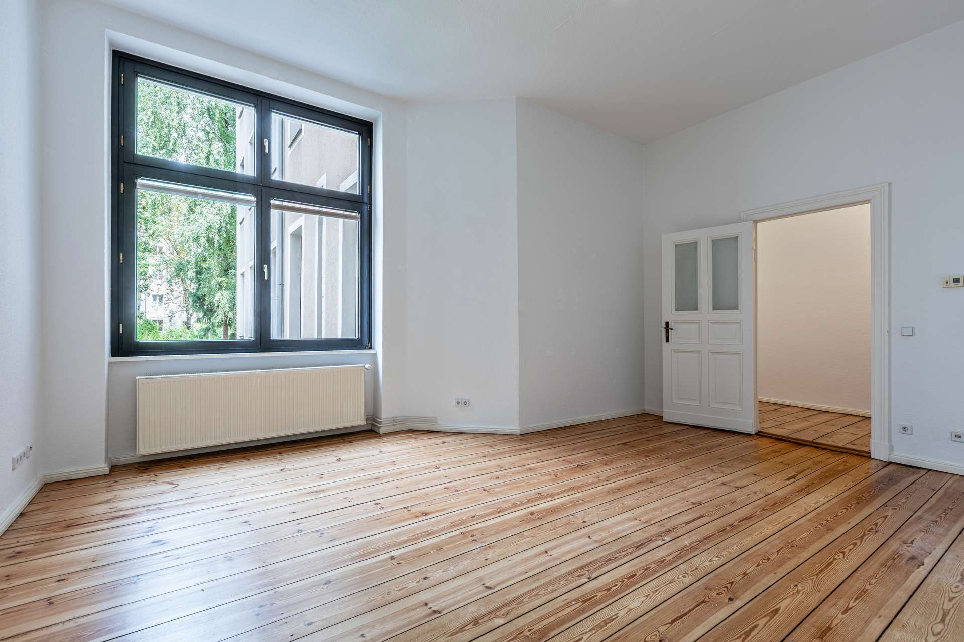 Berliner Zimmer Blick zum Flur