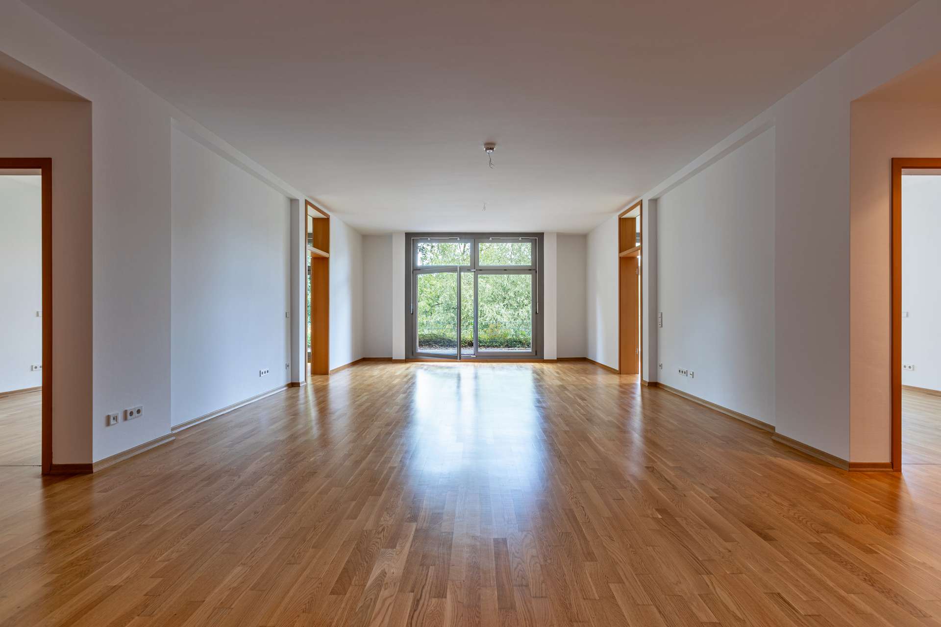Wohnzimmer - Blick zur Terrasse