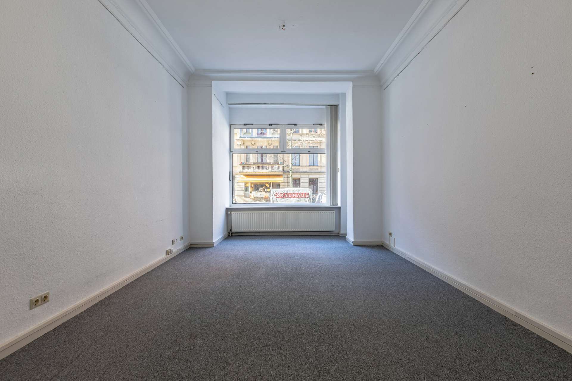 Raum 3 zur Straße