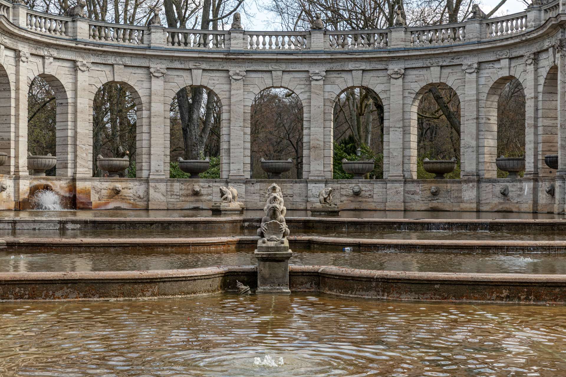 Märchenbrunnen