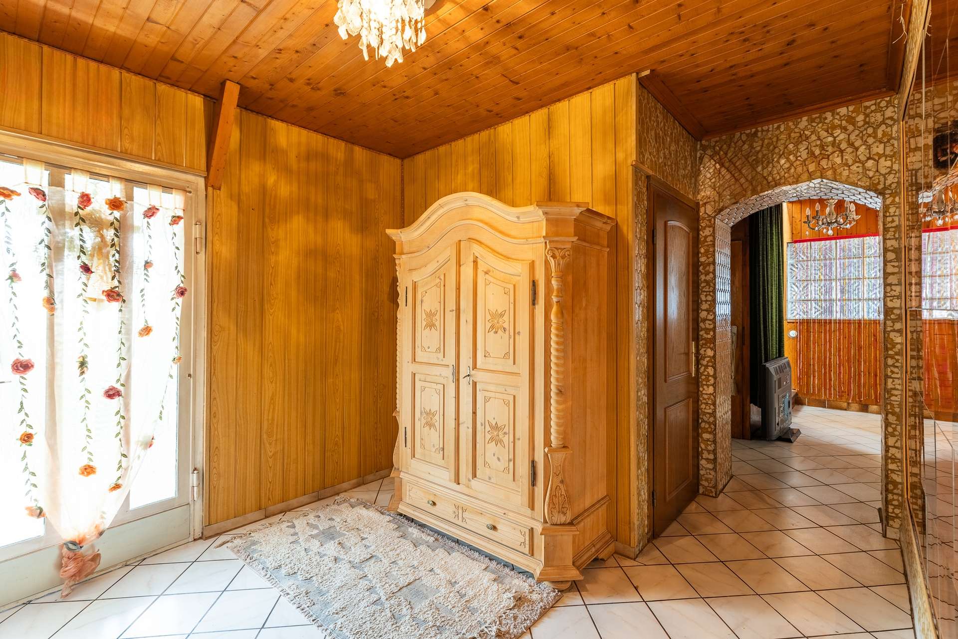 Wohnen nach eigenen Vorstellungen: Bestandshaus mit Neubaupotenzial – Bild 5