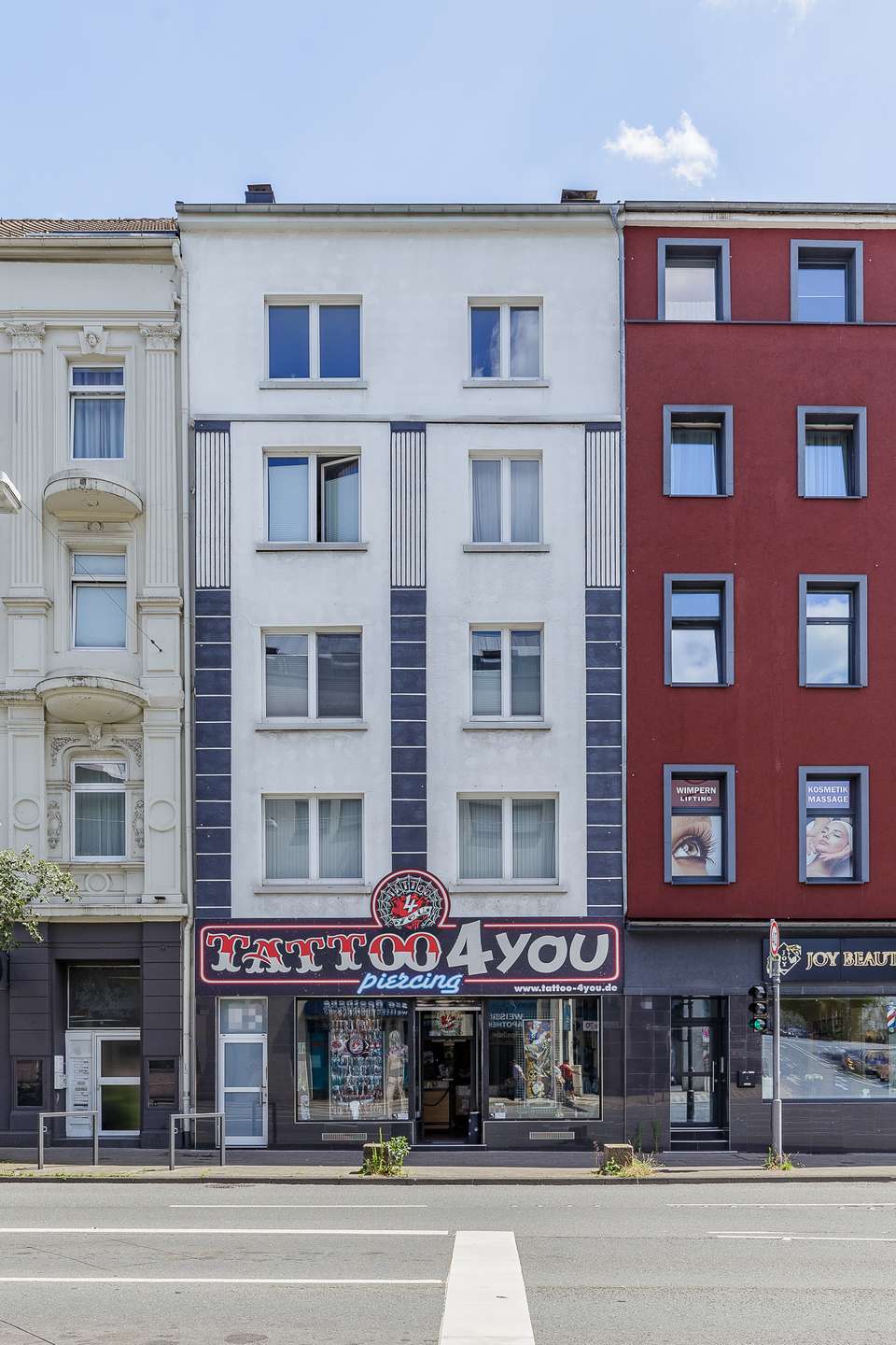 Modernisiertes Mehrfamilienhaus in Wuppertal mit Ausbaureserve – Bild 2