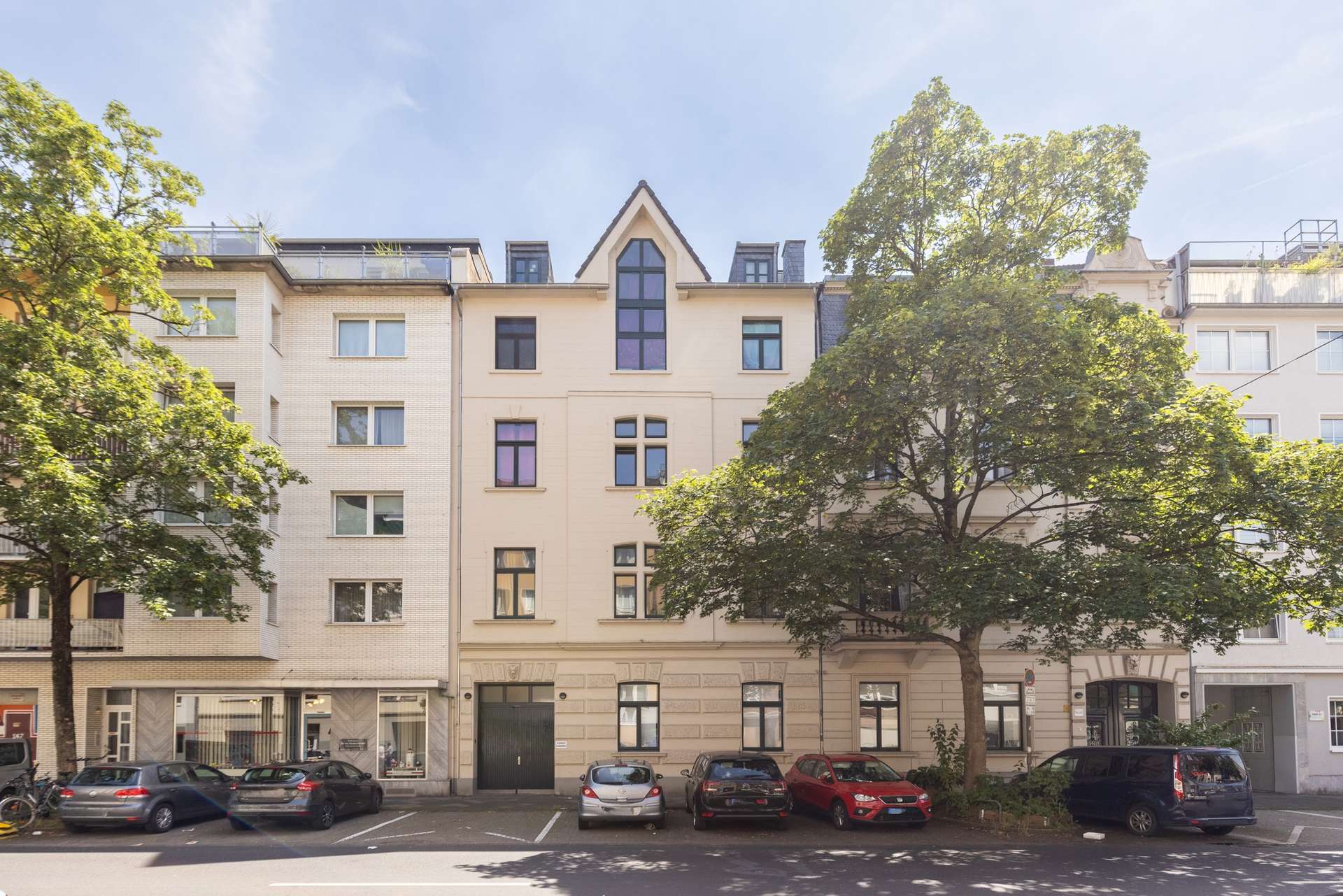 Hochwertige Altbau-Erdgeschosswohnung in Düsseldorf-Friedrichstadt – Bild 8