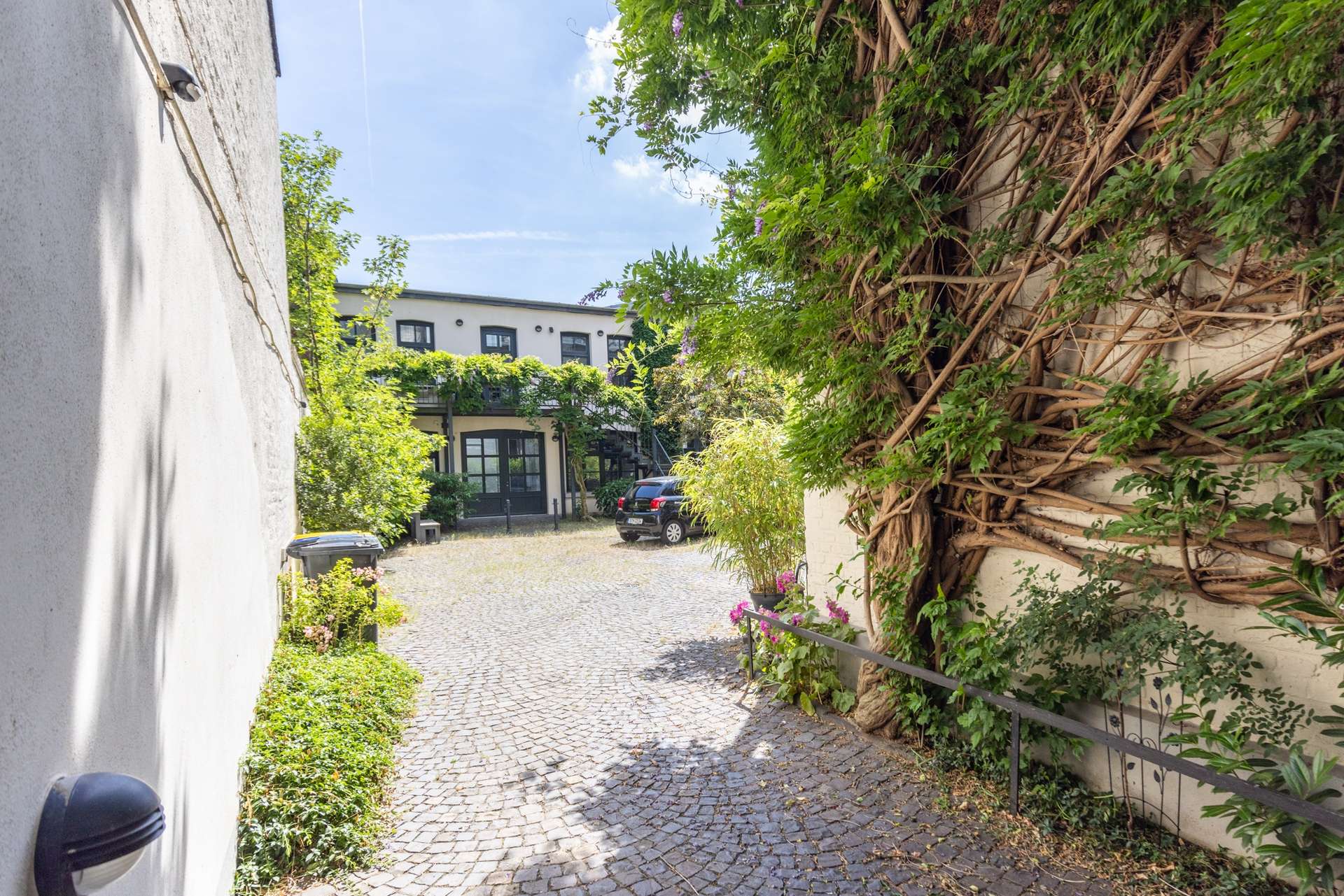 Hochwertige Altbau-Erdgeschosswohnung in Düsseldorf-Friedrichstadt – Bild 10