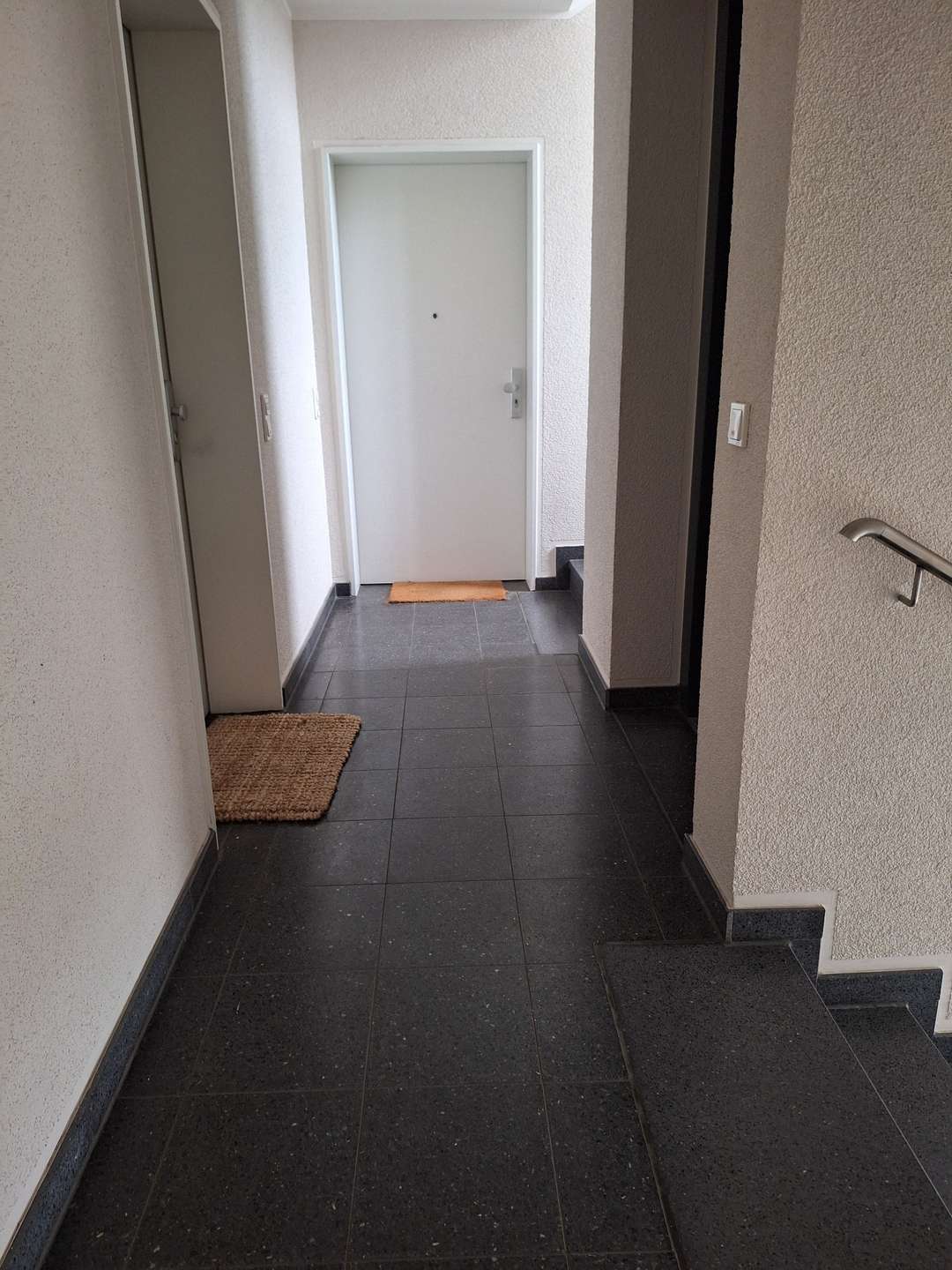Bonner Str. in Marienburg: Zweizimmer-Komfortwohnung mit Südwestbalkon – Bild 8