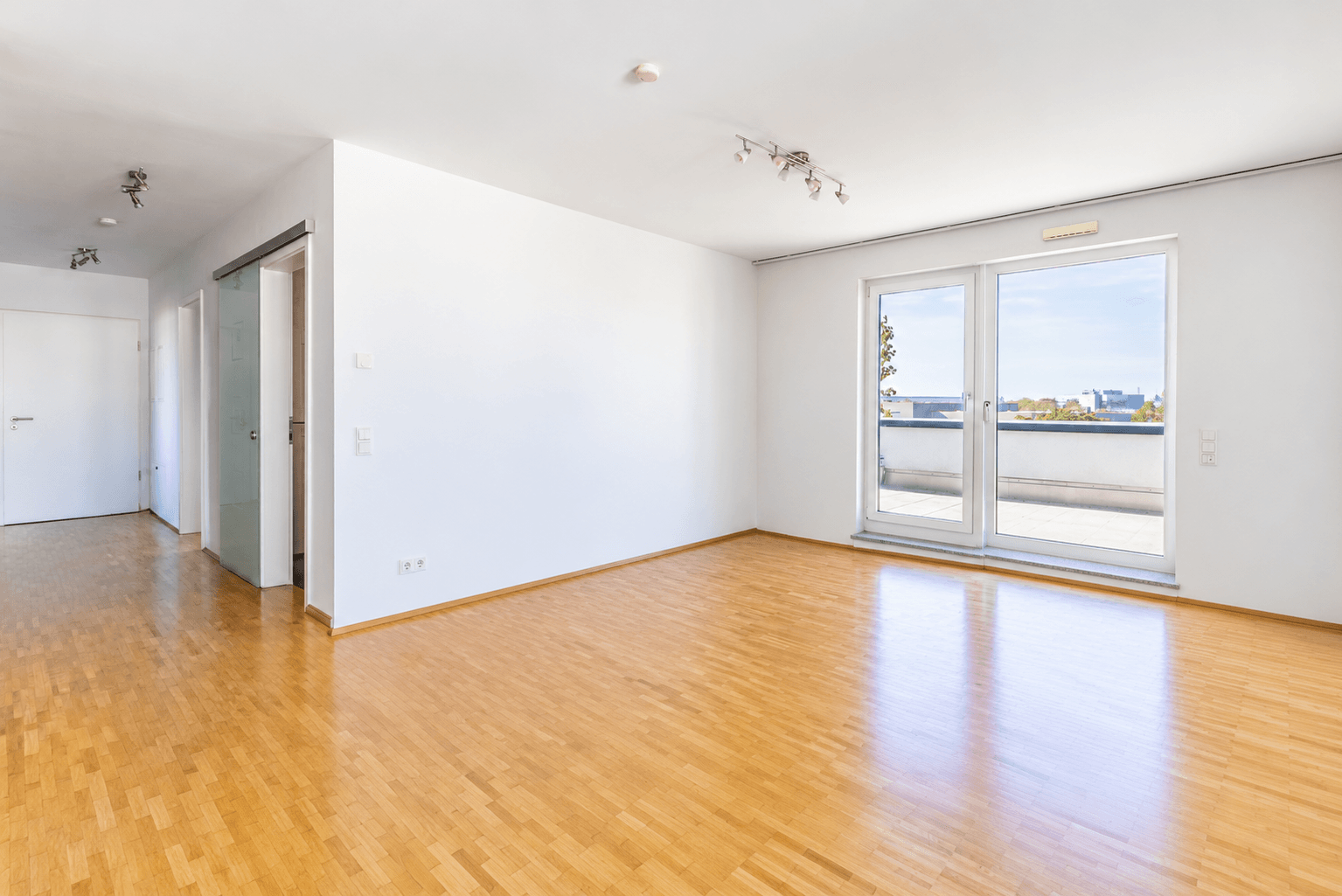 Über den Dächern von Ossendorf – 3 Zimmer mit großzügiger Dachterrasse – Bild 2