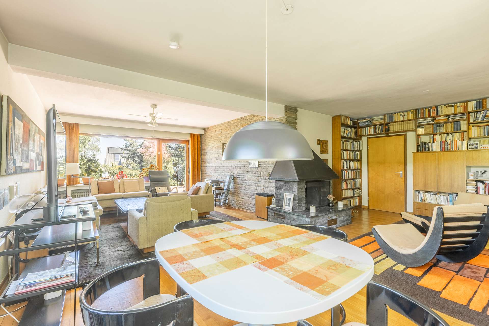Bungalow mit Weitblick ins Grüne – ruhiges Wohnen auf über 1.000 m² Grundstück – Bild 6