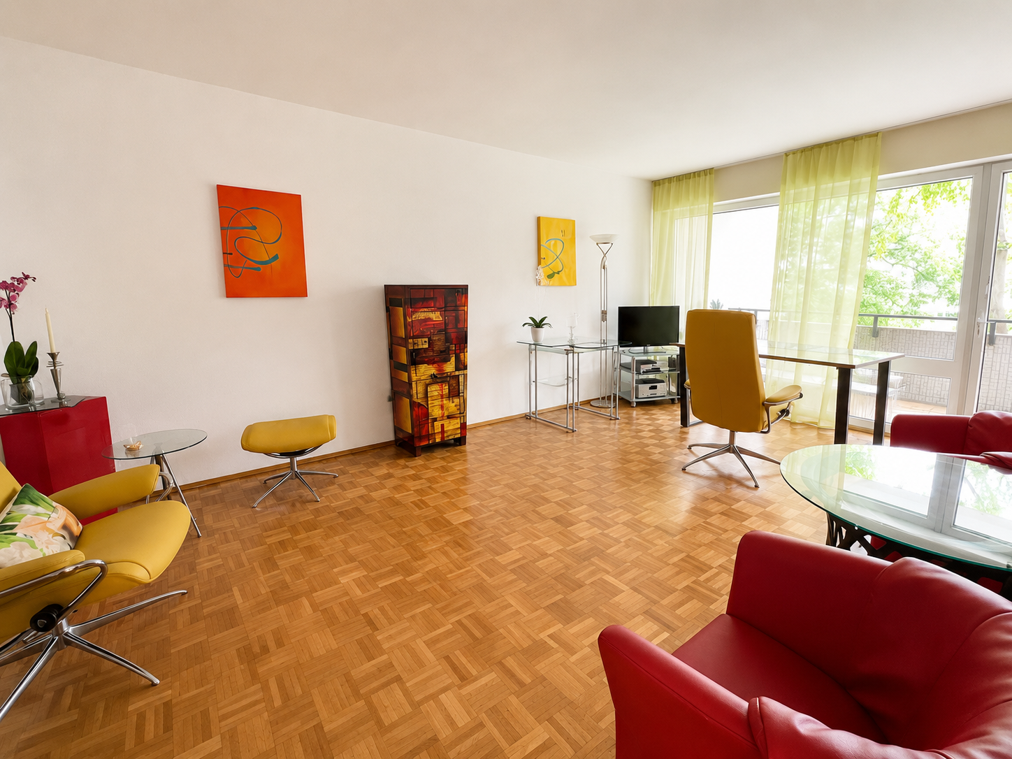 Solide Kapitalanlage in Köln-Weiden: Vermietete 2-Zimmer-Wohnung mit Balkon in beliebter Lage in Köln