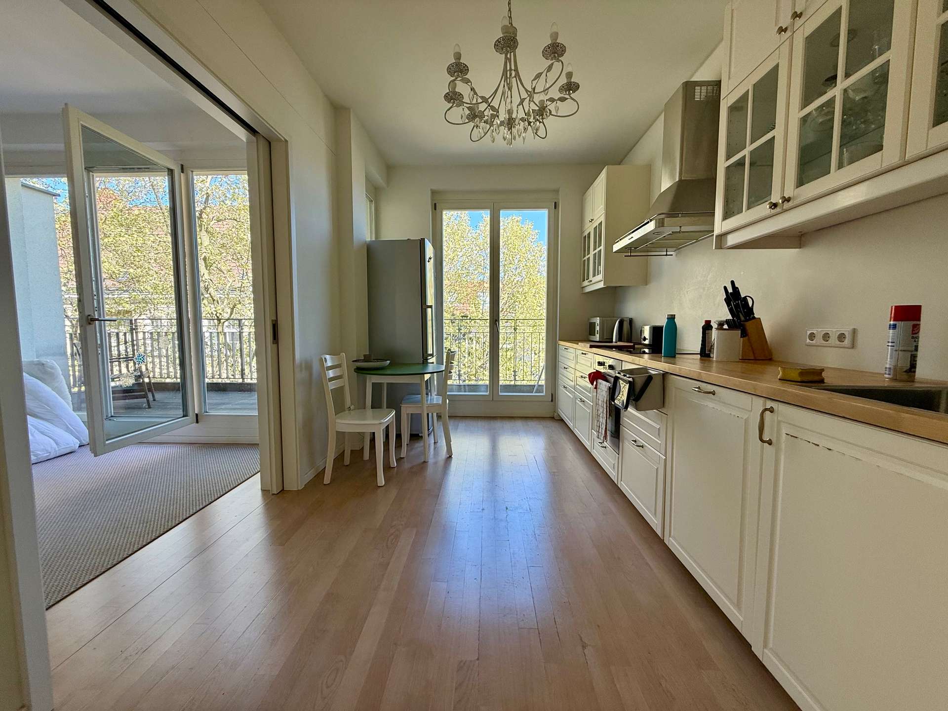 Exklusive 3-Zimmer-Neubauwohnung mit zwei Terrassen und Tiefgaragenstellplatz – Berlin