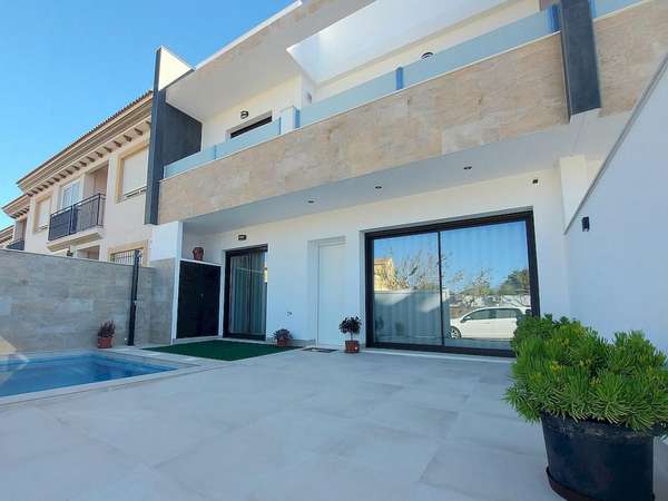 Neubau Haus mit 3 Schlafzimmern und 3 Badezimmern in San Pedro del Pinatar| Ref: MA-1876