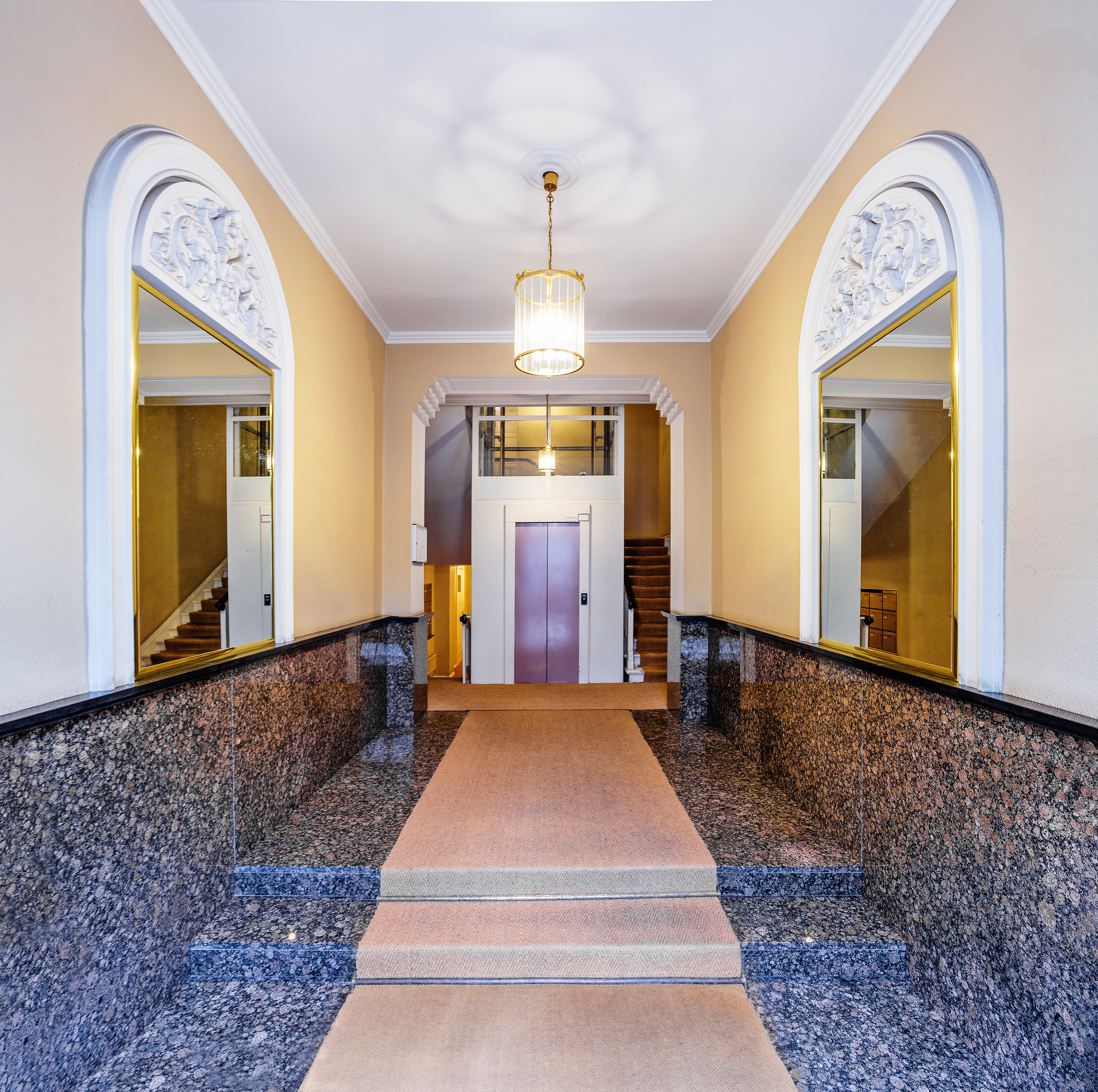 Vermietete 3-Zimmer-Wohnung in zentraler Lage – Berlin