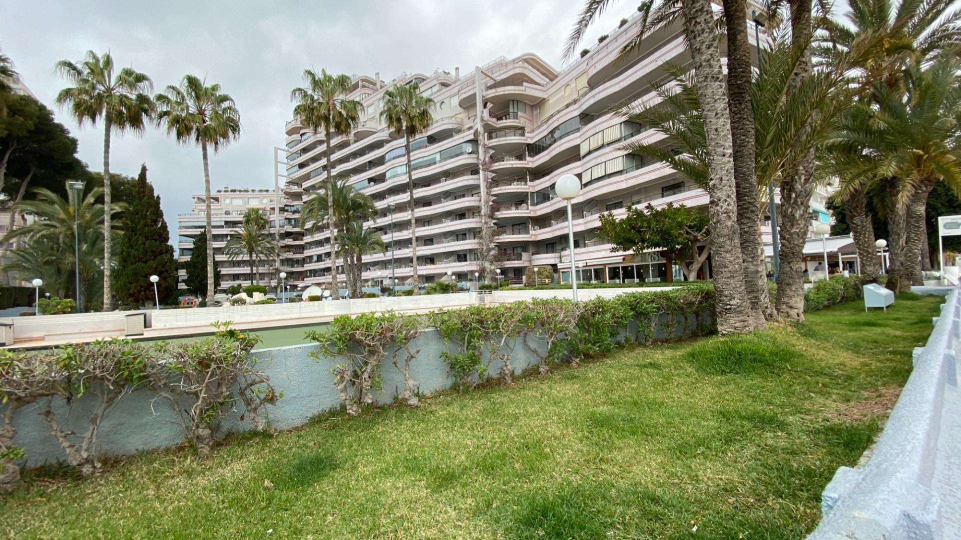 Etagenwohnung mit 2 Schlafzimmern und 1 Badezimmer in Calpe| Ref: SCR0293 – Calpe