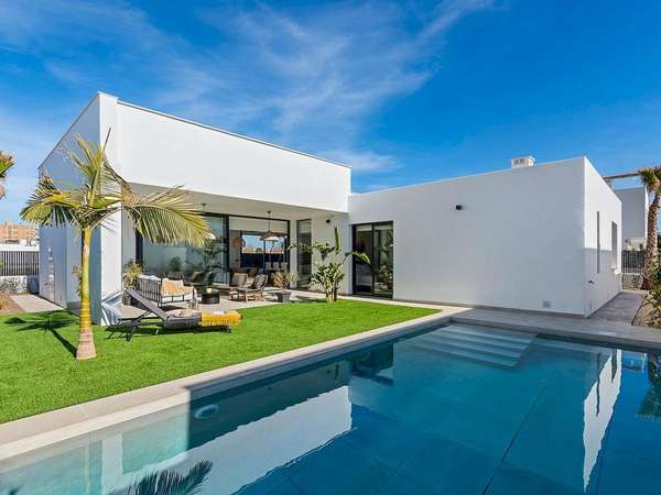 Neubau Villas mit 3 Schlafzimmern und 3 Badezimmern in La Manga| Ref: MA-1019