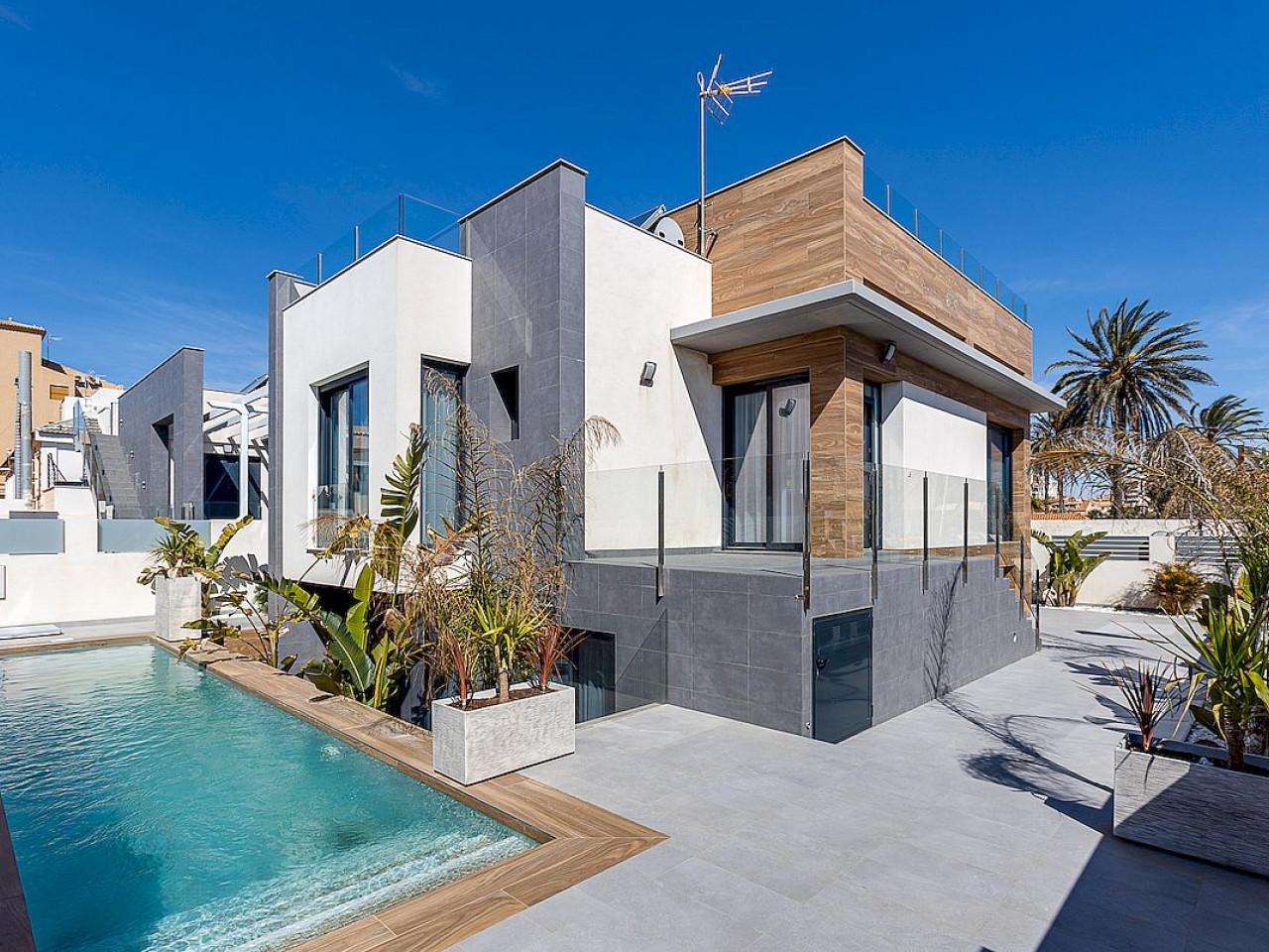 Neubau Villas mit 4 Schlafzimmern und 4 Badezimmern in Torrevieja| Ref: MA-1936 – Torrevieja