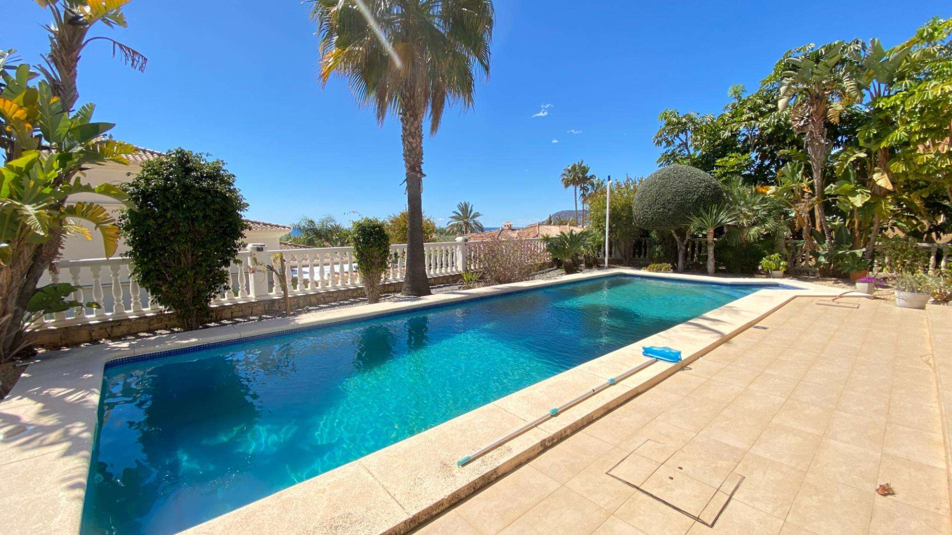 Villa mit 4 Schlafzimmern und 4 Badezimmern in Calpe| Ref: SCR0294 – Calpe