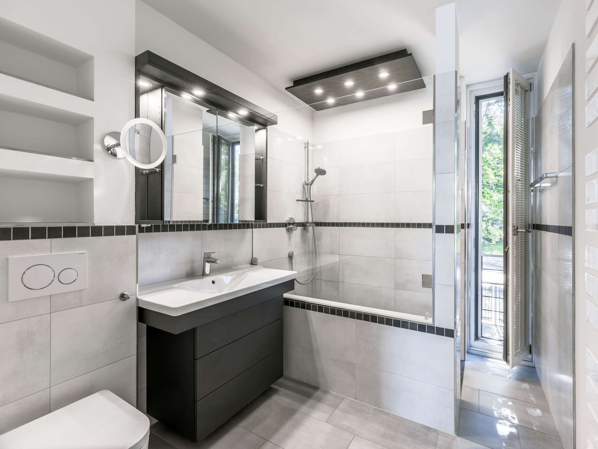 Top Architektenvilla mit Wasserblick und Zugang zu exklusivem Privatpark – Berlin