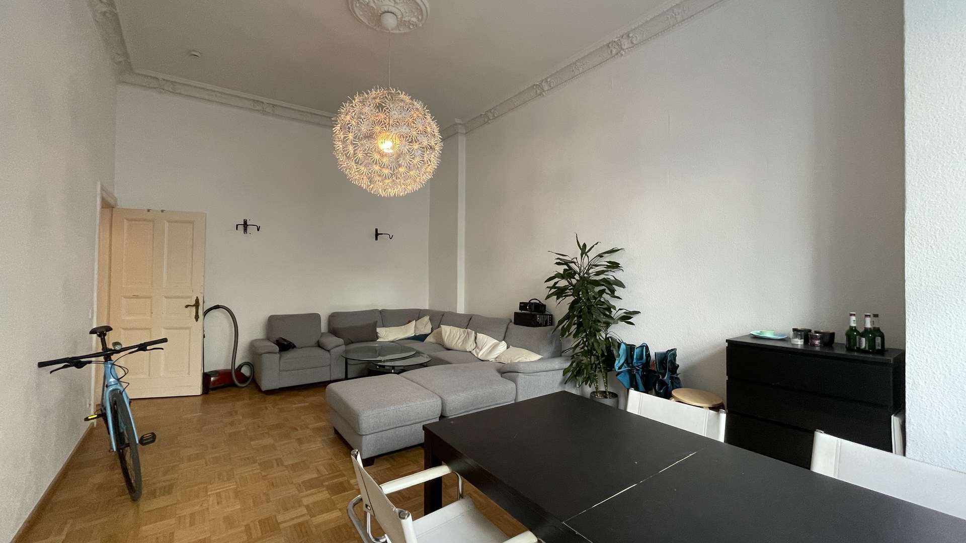 Große Erdgeschosswohnung mit 3 Zimmern im Winskiez (Prenzlauer Berg) – Berlin
