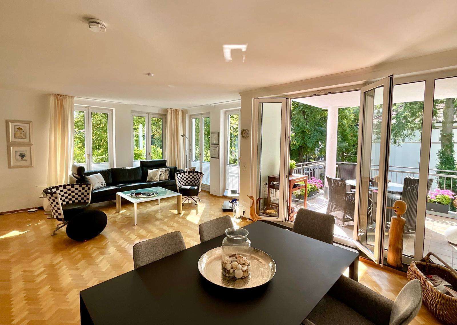 Direkt am Thielpark: Schöne 3 Zimmer -ETW mit großem Balkon und Gäste WC – Berlin