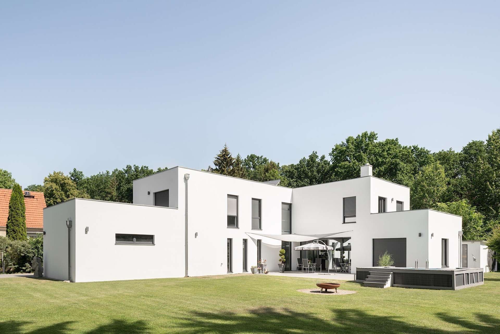 Exklusives EFH in Brieselang mit Pool & Sauna nahe dem Nymphensee – Brieselang