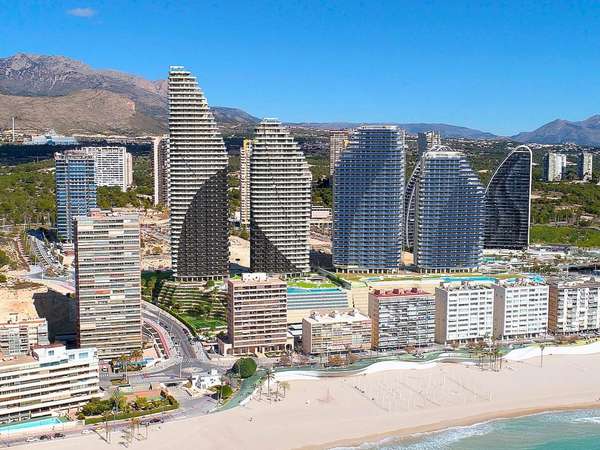 Neubau Penthaus mit 3 Schlafzimmern und 3 Badezimmern in Benidorm| Ref: MA-1923E