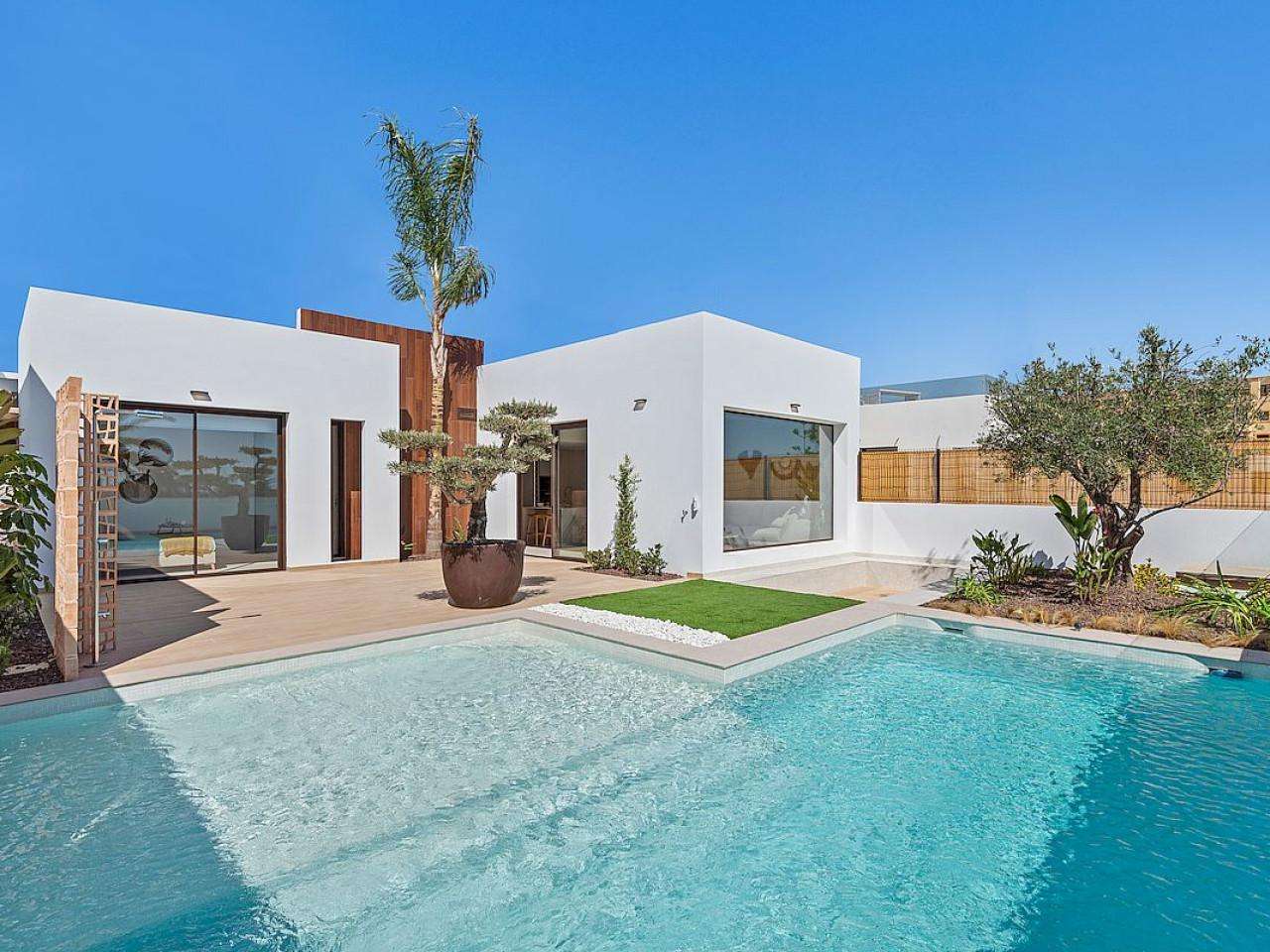 Neubau Villas mit 3 Schlafzimmern und 2 Badezimmern in Los Alcazares| Ref: MA-2166B – Los alcazares