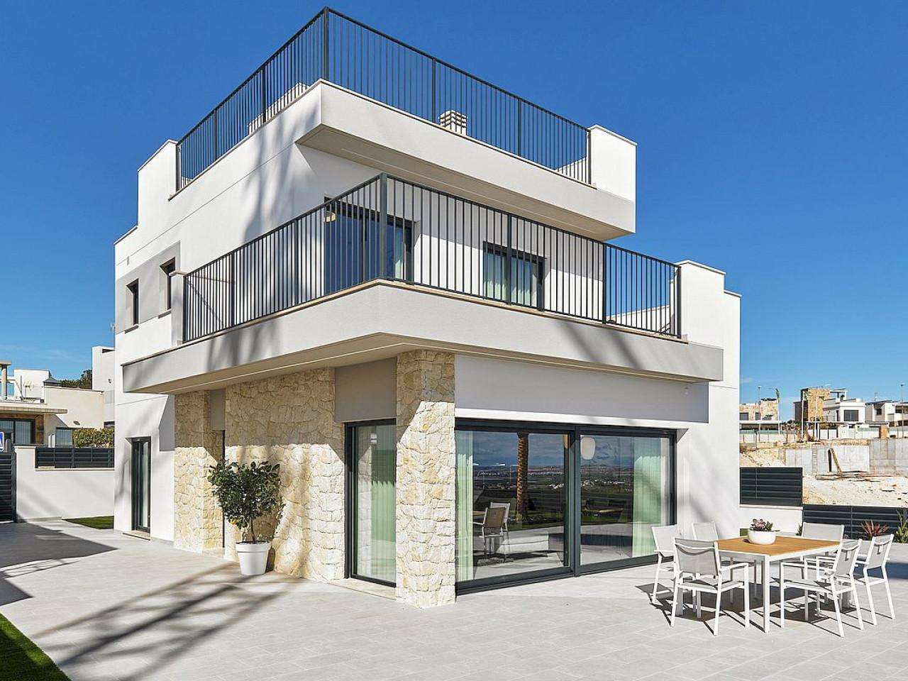 Neubau Villas mit 3 Schlafzimmern und 3 Badezimmern in San Miguel de Salinas| Ref: MA-2158C – San miguel de salinas