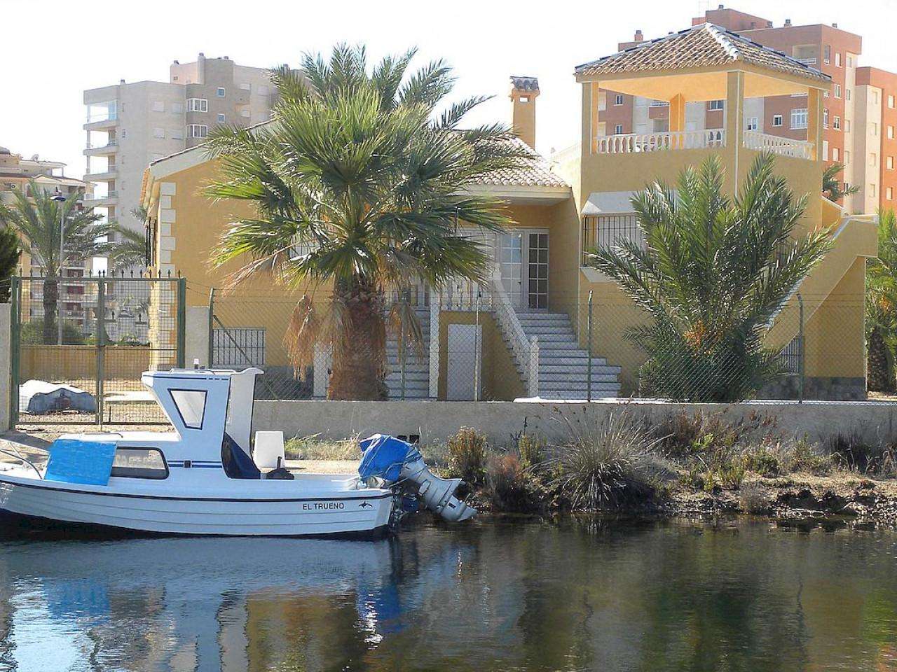 Neubau Villas mit 3 Schlafzimmern und 2 Badezimmern in La Manga| Ref: MA-1853 – La manga