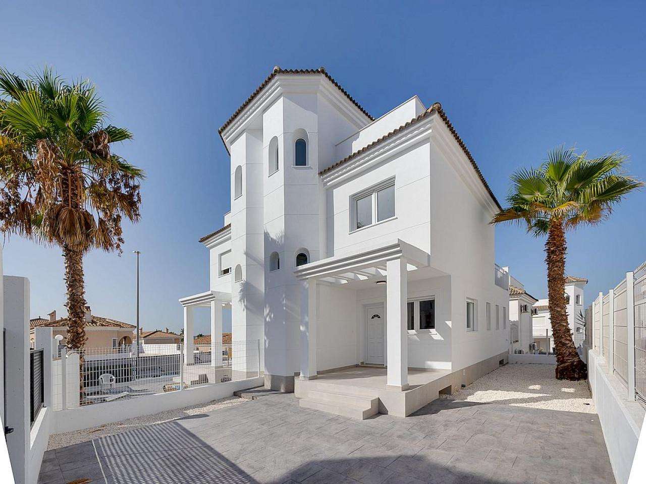 Neubau Villas mit 3 Schlafzimmern und 3 Badezimmern in La Marina| Ref: MA-2335B – La marina