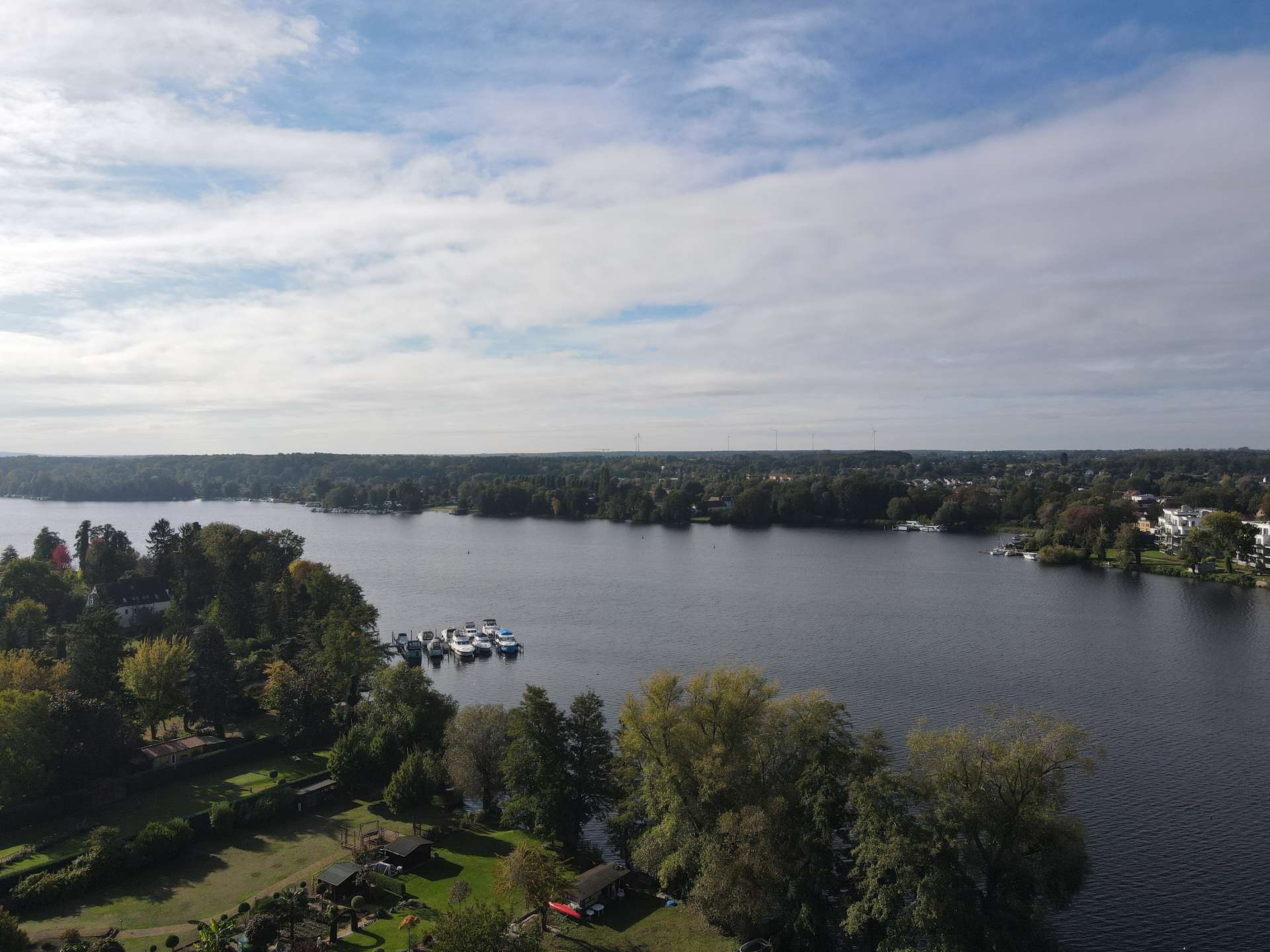 Schönes Wohnbaugrundstück mit Seezugang und Bootssteg in Werder (Havel) – Werder (Havel)