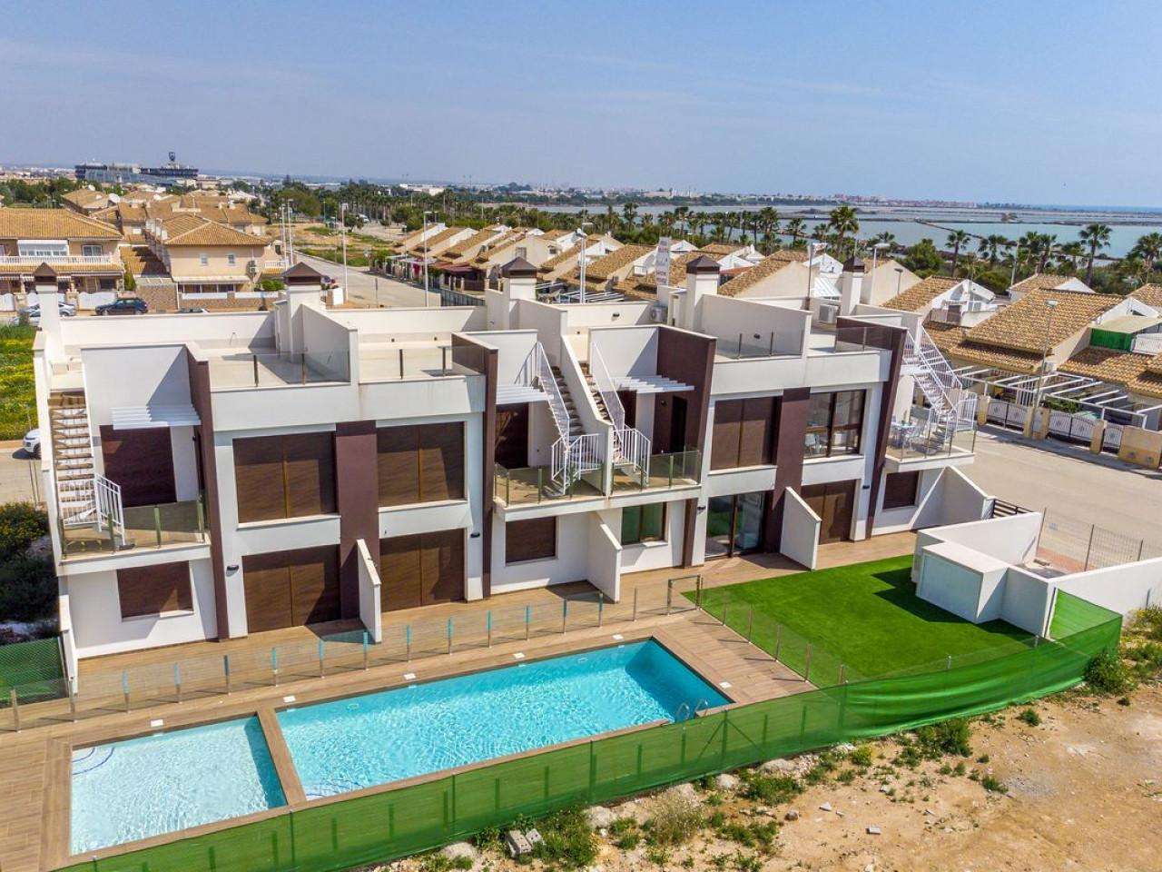 Neubau Haus mit 3 Schlafzimmern und 2 Badezimmern in San Pedro del Pinatar| Ref: MA-2253C – San pedro del pinatar