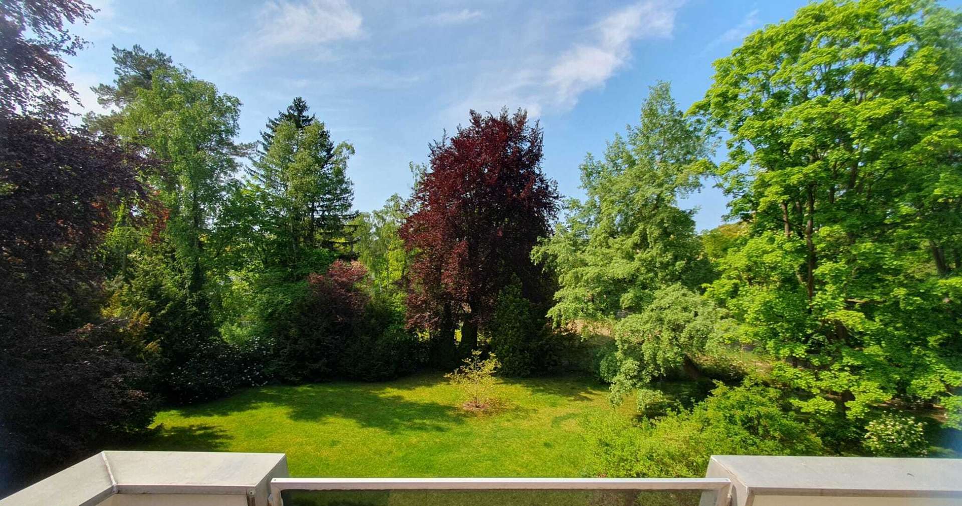 Top Lage! Penthouse Wohnung mit Panorama in Dahlem | Top Location - Penthouse with view in Dahlem – Berlin