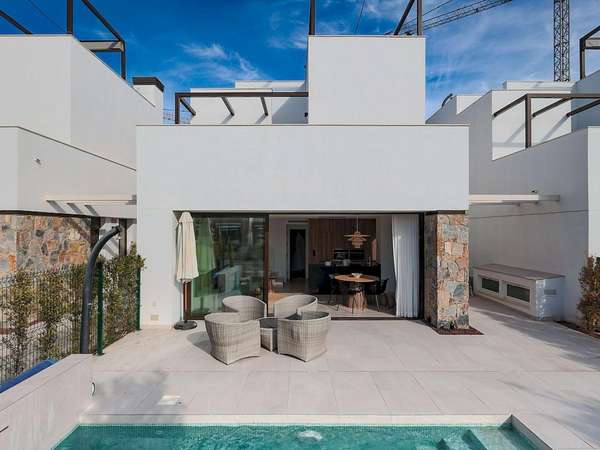 Neubau Villas mit 2 Schlafzimmern und 2 Badezimmern in Torrepacheco| Ref: MA-2178