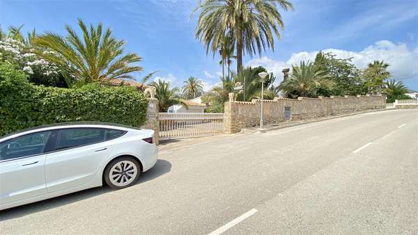 Villa mit 18 Schlafzimmern und 9 Badezimmern in Calpe| Ref: SCR0264