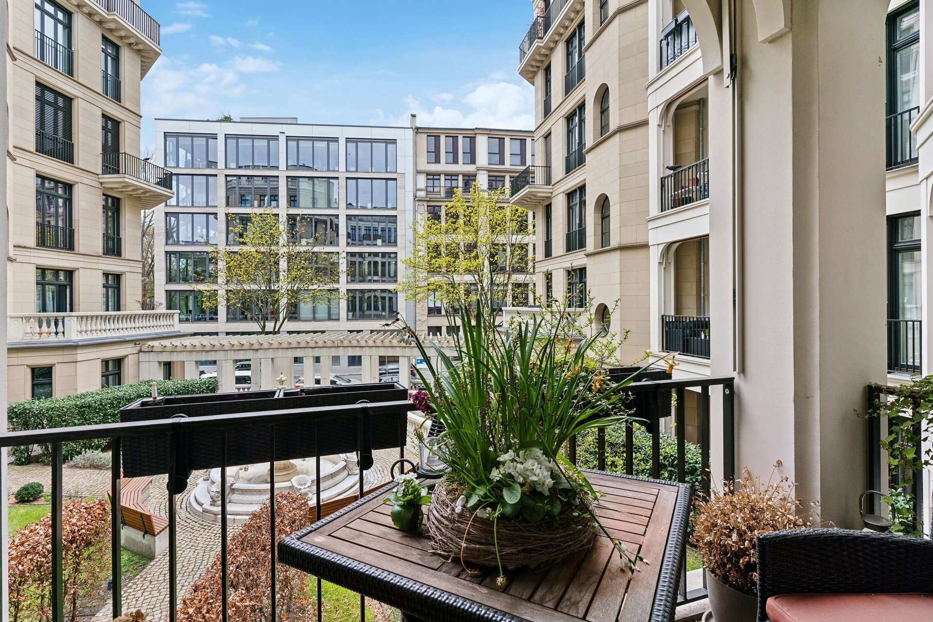 Luxuriöse 4 Zimmer Neubauwohnung nähe Gendarmenmarkt – Berlin