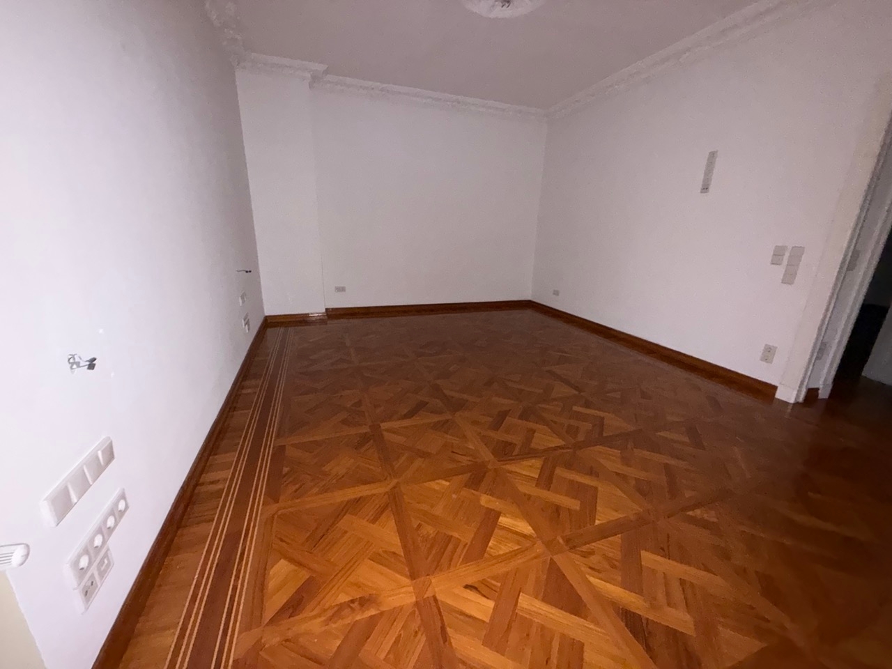 Klassischer Berliner Altbau mit attraktivem Entwicklungspotenzial im beliebten Prenzlauer Berg – Berlin
