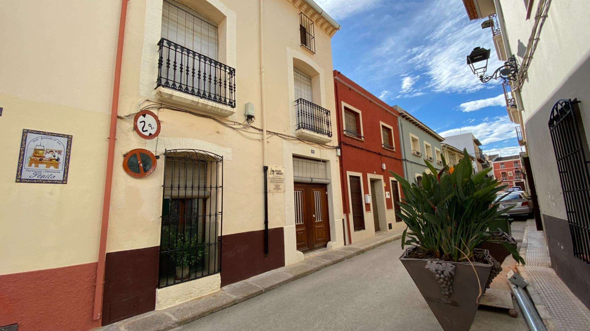 Haus mit 4 Schlafzimmern und 2 Badezimmern in Jalon| Ref: SCR00292 – Jalon