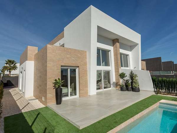 Neubau Villas mit 3 Schlafzimmern und 2 Badezimmern in Algorfa| Ref: MA-1832