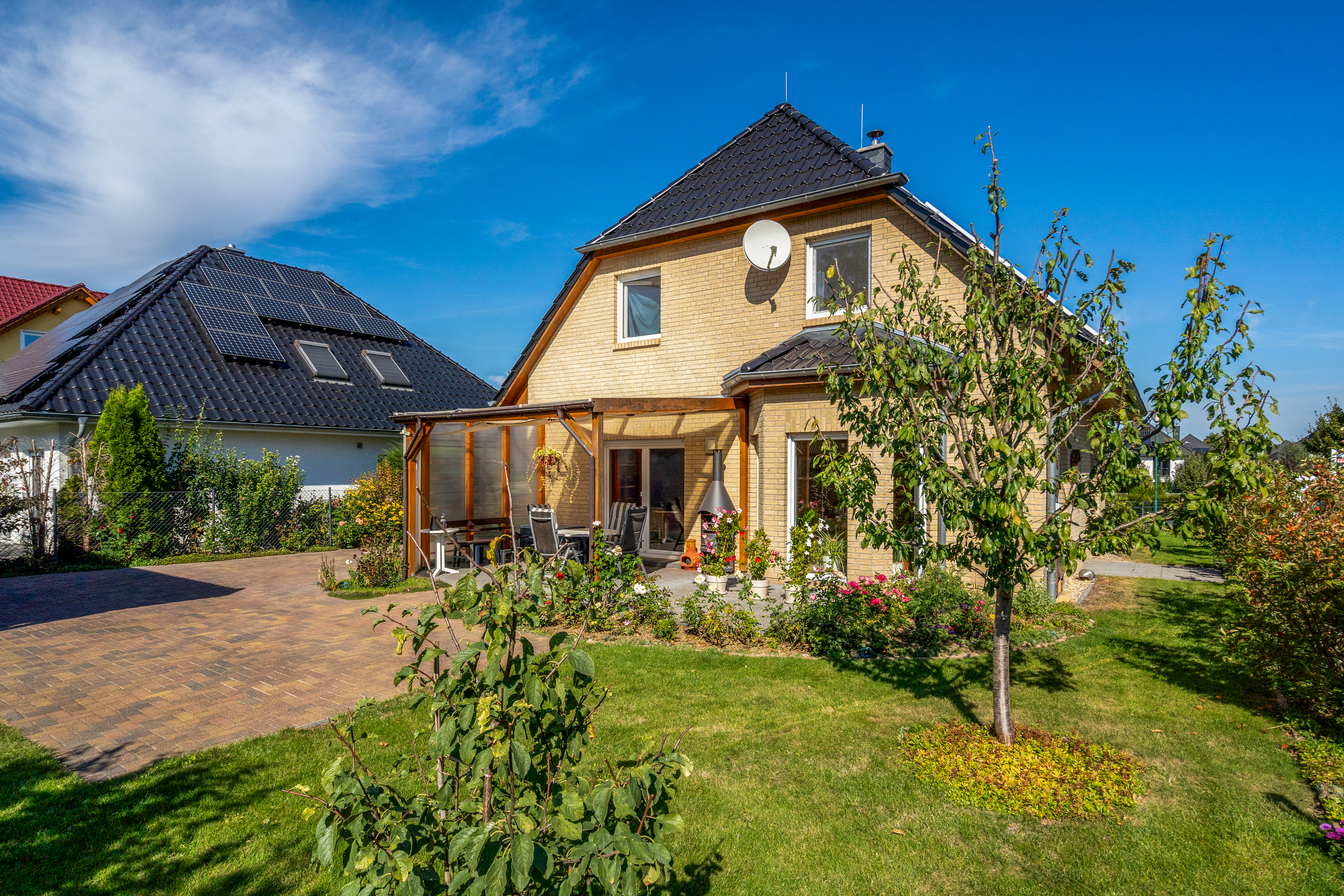 Am Park Sanssouci gelegen! Einfamilienhaus (BJ: 2007) Energieeffizienzklasse A+ (Umweltwärme) – Potsdam