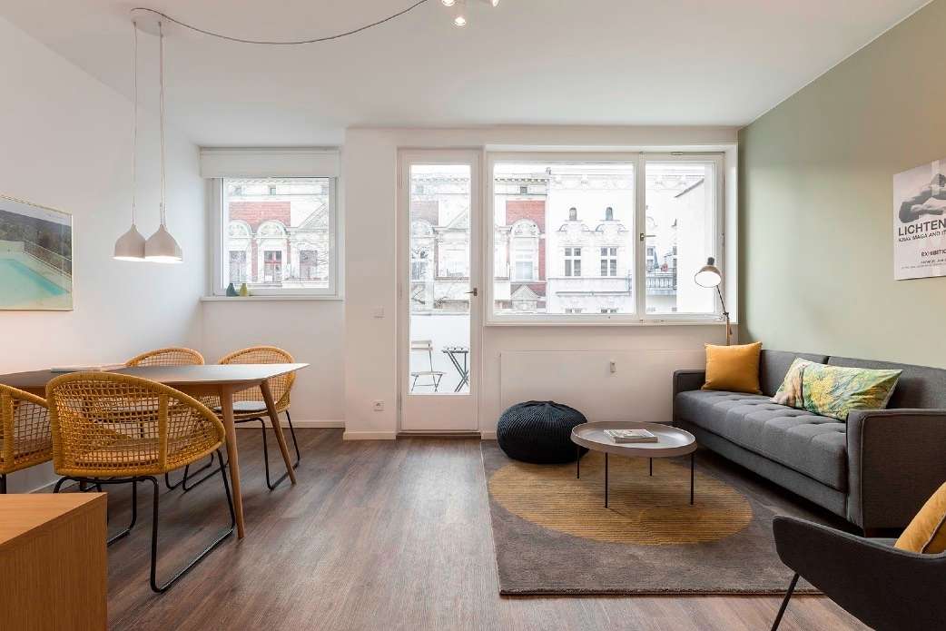 Provisionsfrei für den Käufer: Helle, moderne 3-Zimmer-Wohnung mit Balkon im beliebten Stephankiez – Berlin