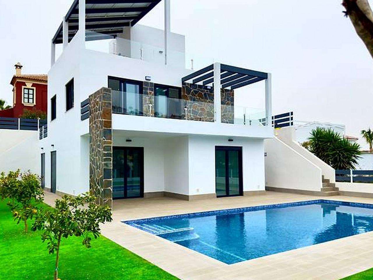 Neubau Villas mit 4 Schlafzimmern und 3 Badezimmern in Ciudad Quesada| Ref: MA-1530B – Ciudad Quesada