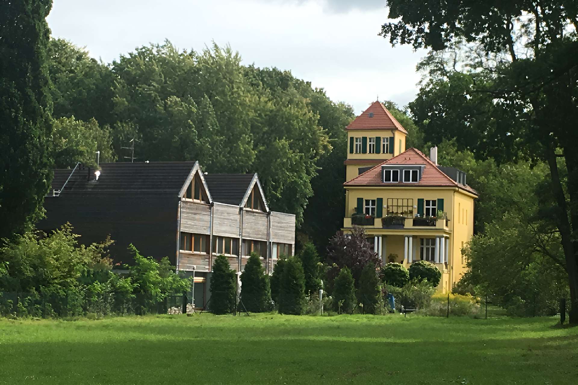 Traumanwesen: Villa, Reihenhäuser & Seezugang – Caputh