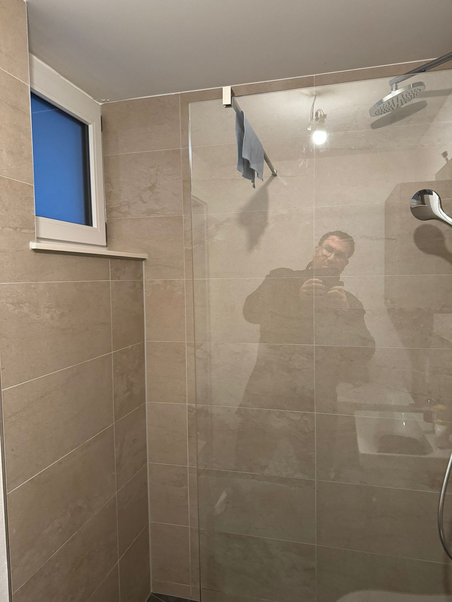 Traumhafte 2-Zimmer Wohnung mit Regendusche, Schreinereinbauküche und mehr! – Wasserburg am Inn