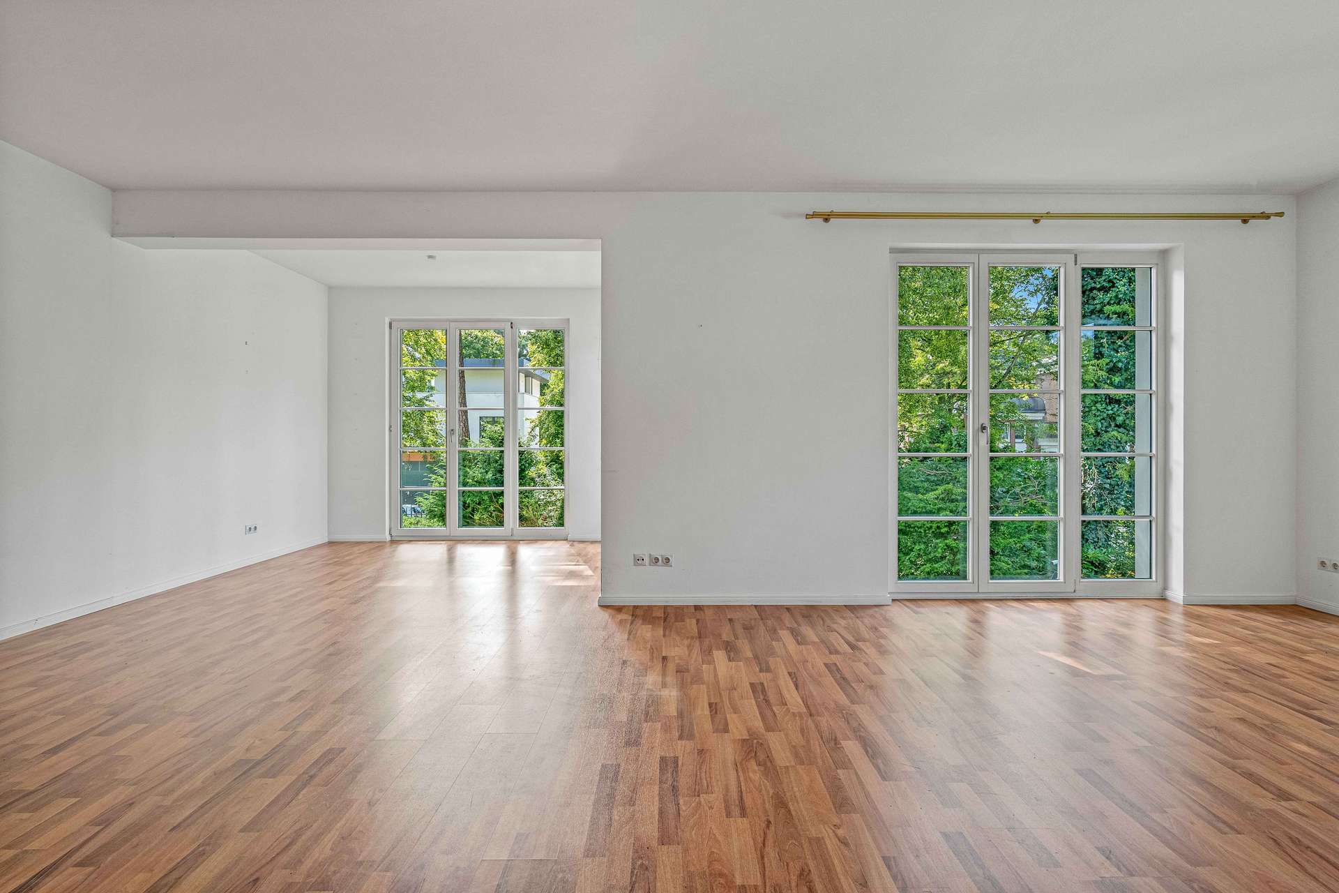 Bezugsfreie 3 - Zimmer-Eigentumswohnung in exklusiver Grunewaldlage – Wohnen wie im privaten Resort – Berlin