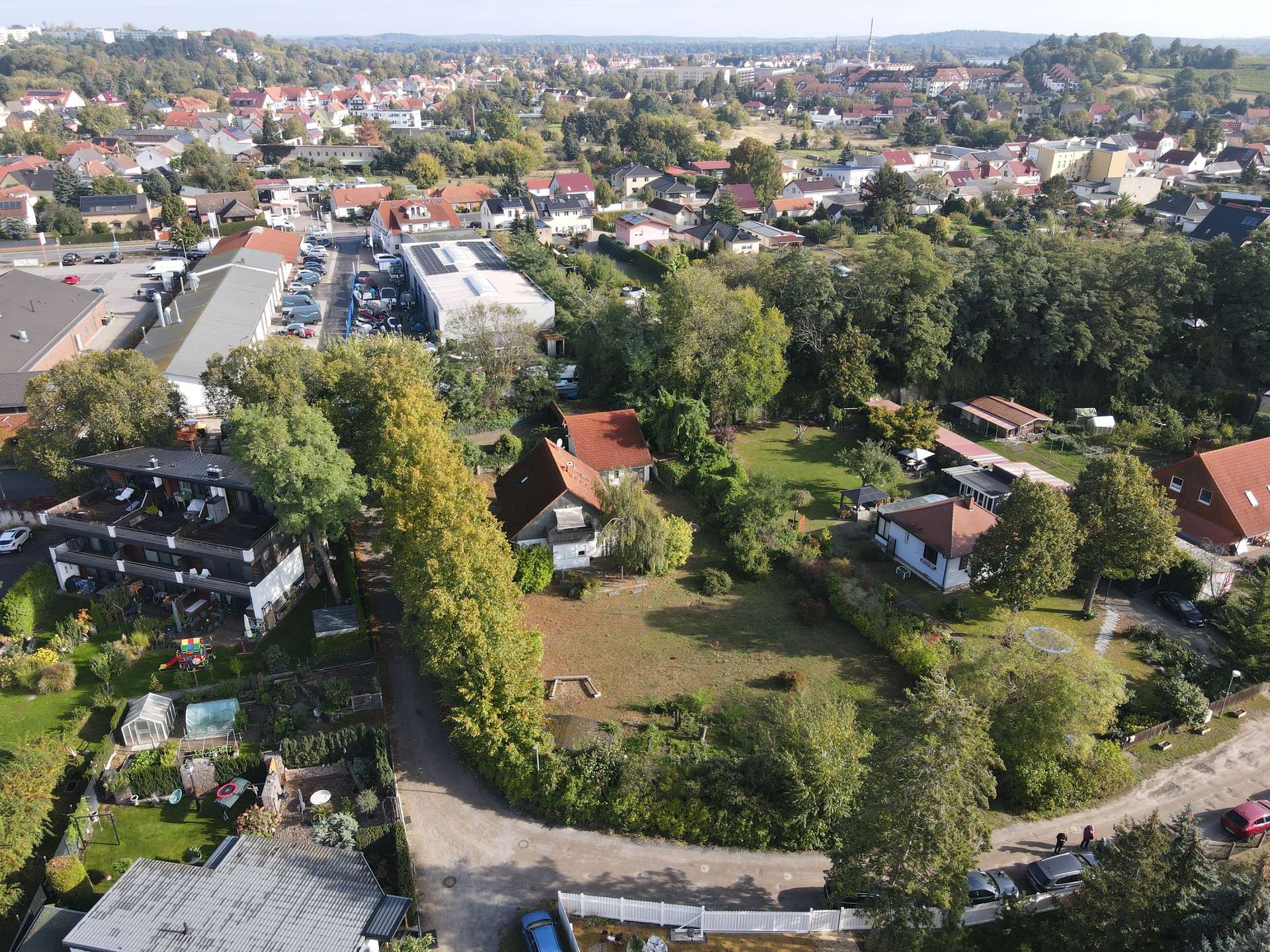 Schönes Wohnbaugrundstück mit Seezugang und Bootssteg in Werder (Havel) – Werder (Havel)