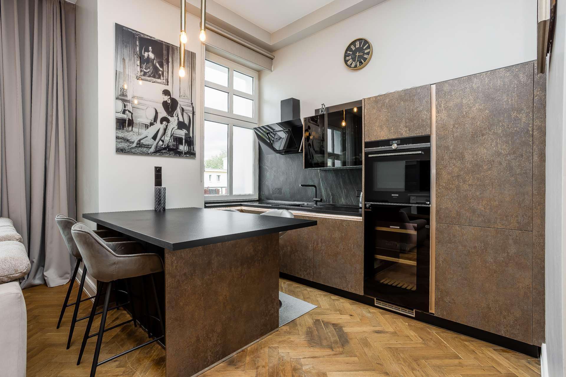 Hochwertig sanierte Altbauwohnung – Berlin