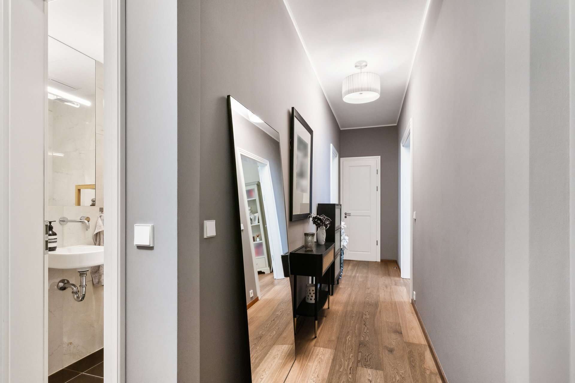 Wohntraum im Herzen von Berlin: 4 Zimmer, 2 Balkone & TG-Stellplatz – Berlin