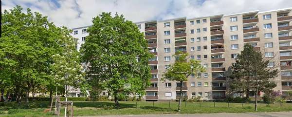 Gemütliche Drei-Zimmer-Wohnung im Hochparterre gegenüber der Gropiuspassage
