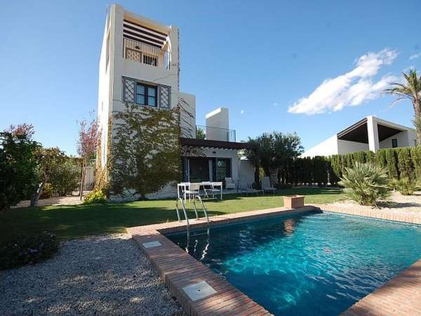 Neubau Villas mit 4 Schlafzimmern und 2 Badezimmern in Sucina| Ref: MA-2279B